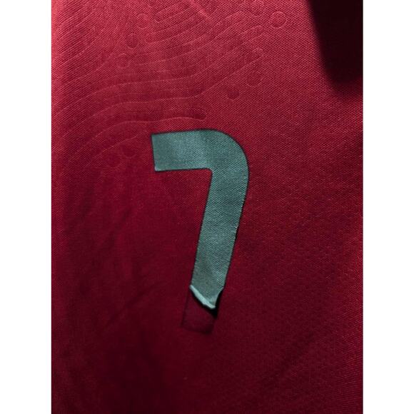 Cristiano Ronaldo #7 Red Jersey Portugal Men's Size M Athletic - Picture 4 of 9